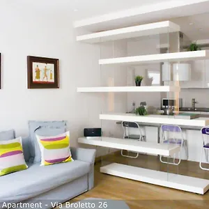 Apartment Brera Scala, Milan